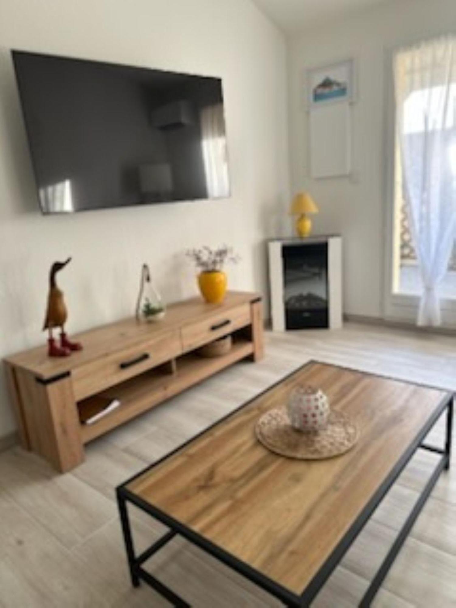 Maison Tout Confort, Bord De Mer Avec Parking Prive Груисан Екстериор снимка